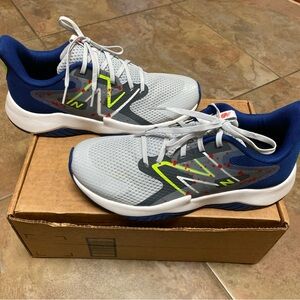 New Balance Rave Run v2 Paint Splatter Gray and Navy Running Shoes Size 7 Boys